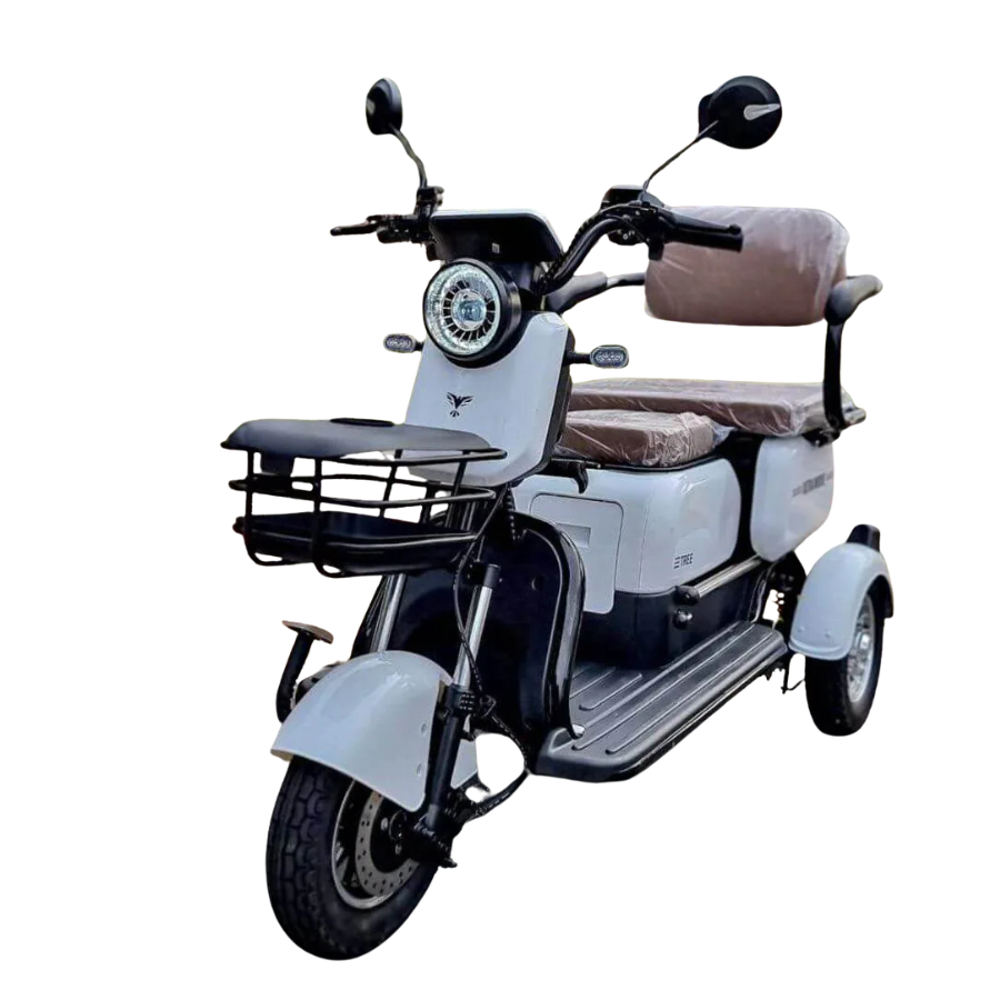 triciclo 3 lugares ultra branco 01